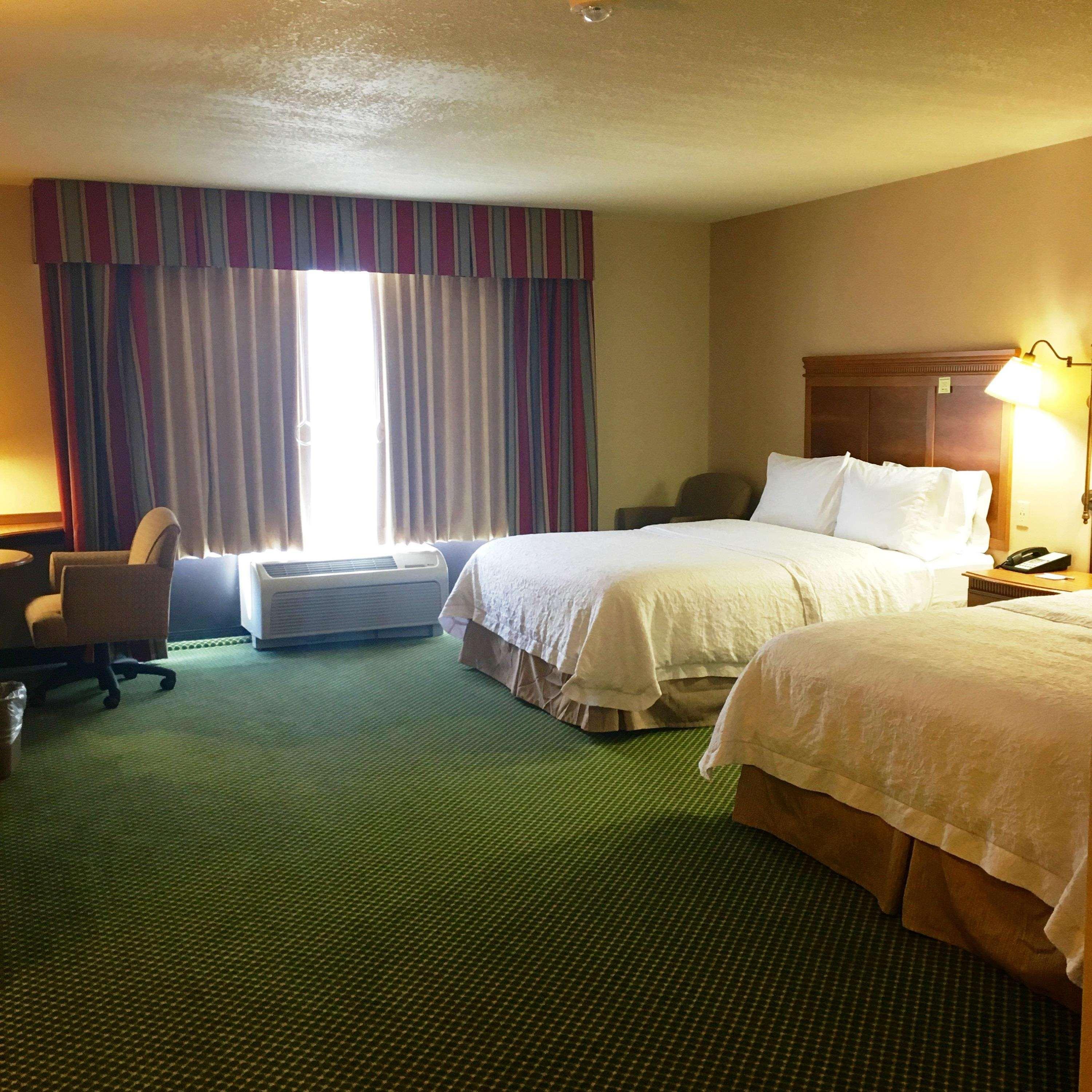 Hampton Inn Hays-North Of I-70 Exterior foto