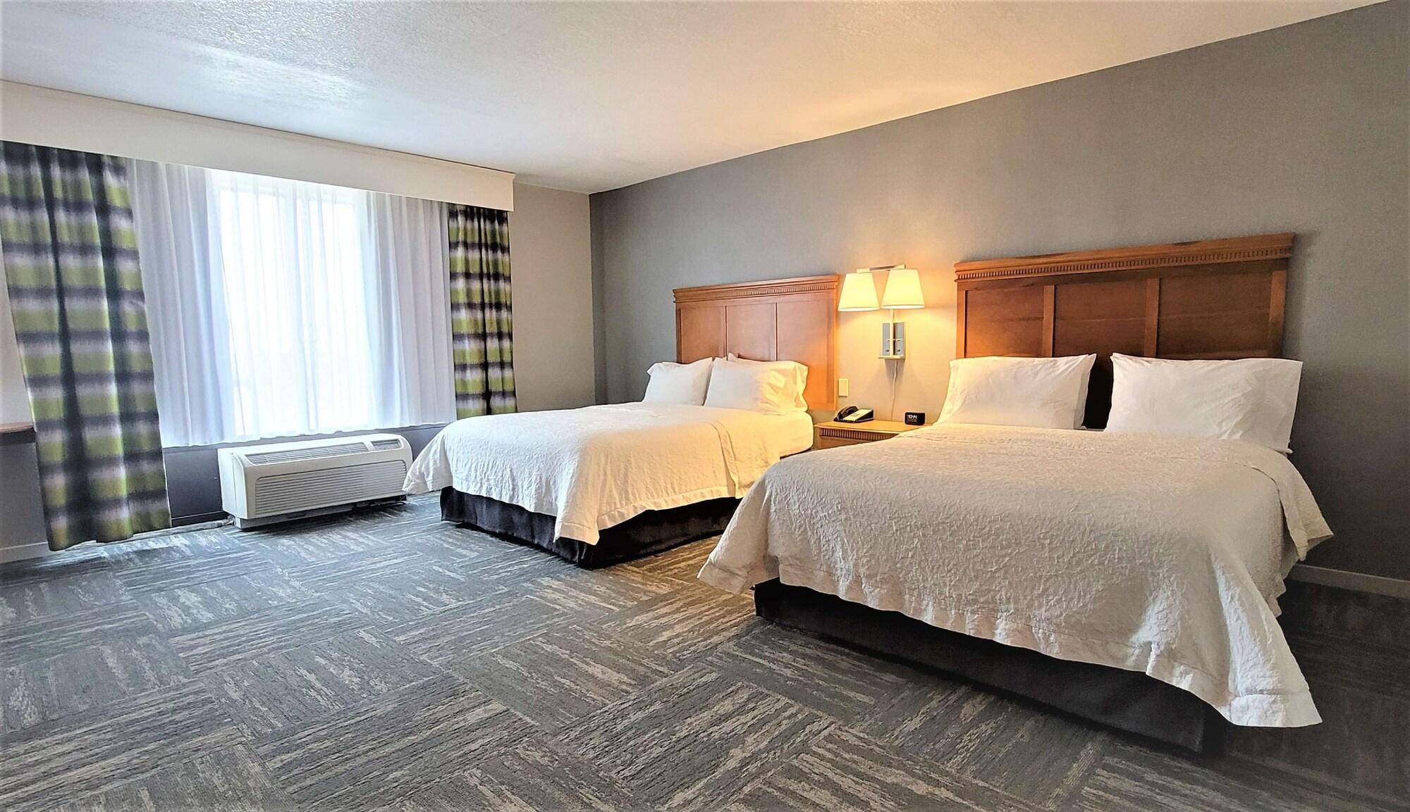 Hampton Inn Hays-North Of I-70 Exterior foto