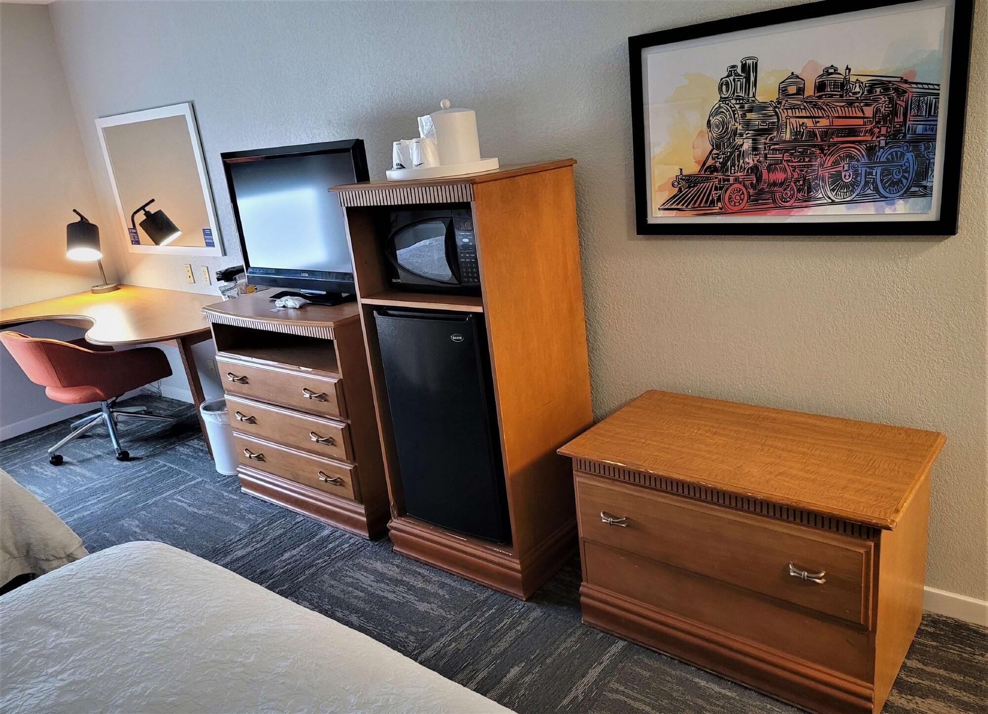 Hampton Inn Hays-North Of I-70 Exterior foto