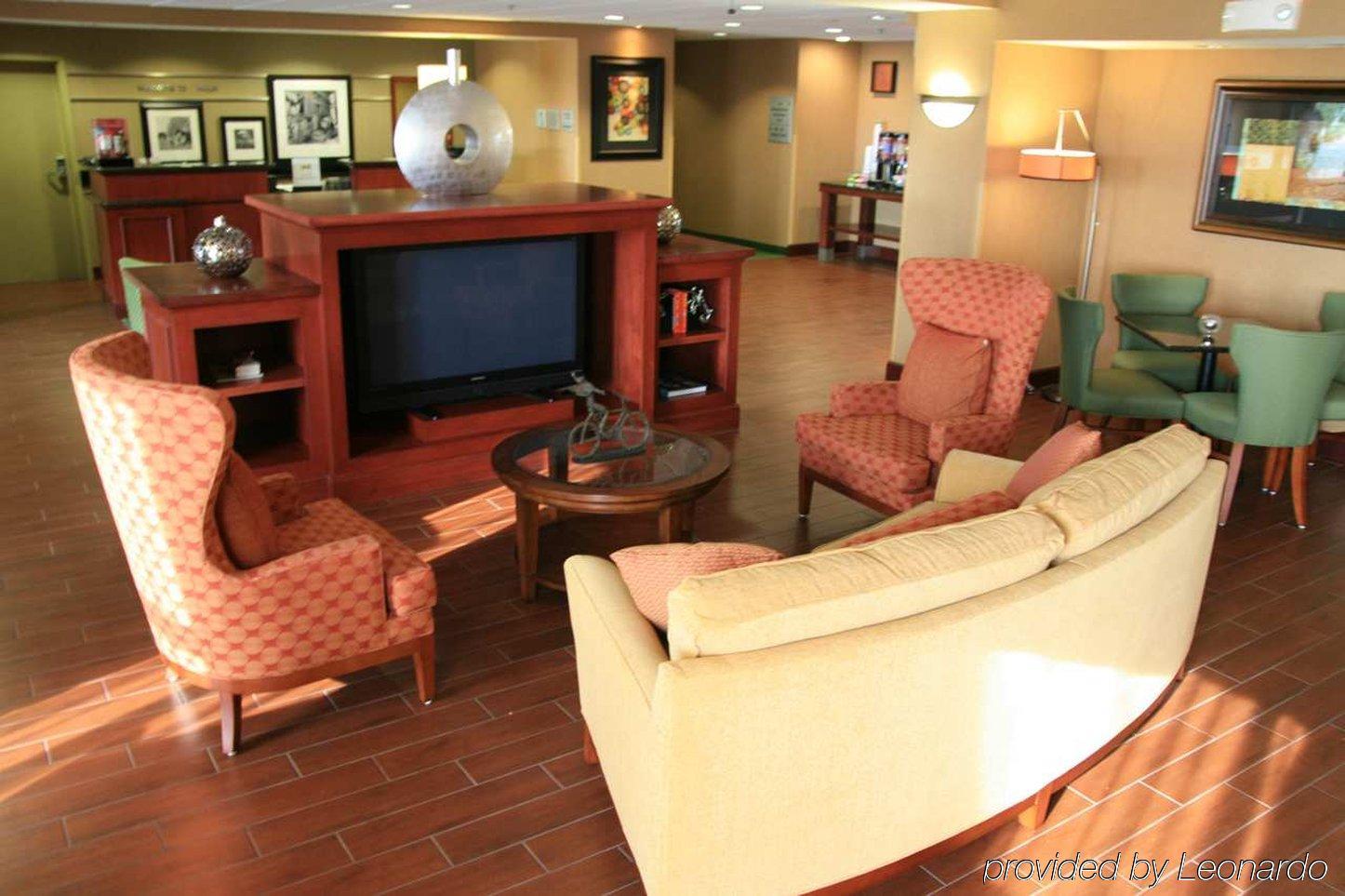 Hampton Inn Hays-North Of I-70 Exterior foto